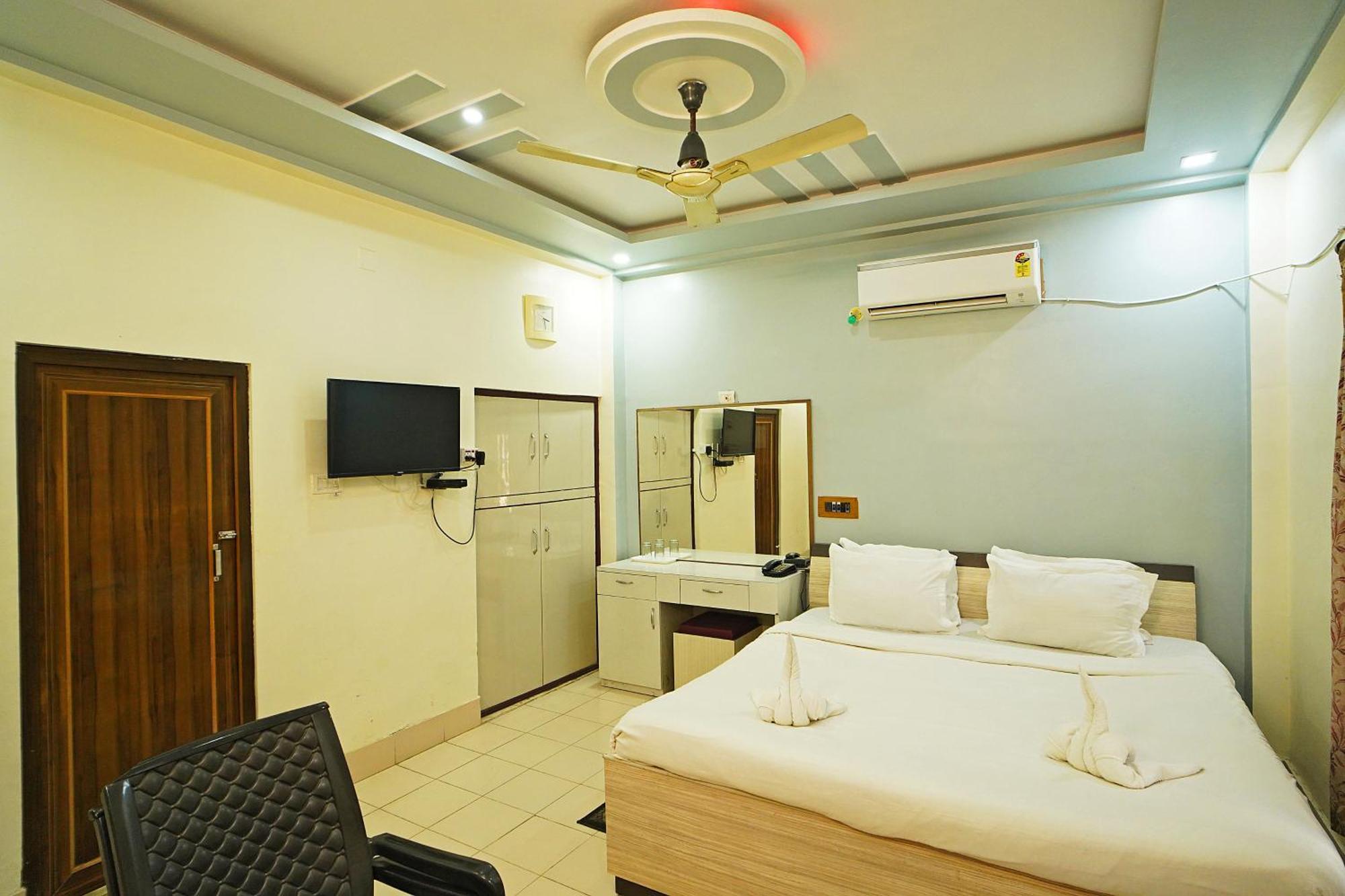 Santiniketan Hotel And Resort !! On Beach Family Resort !! ماندارموني المظهر الخارجي الصورة
