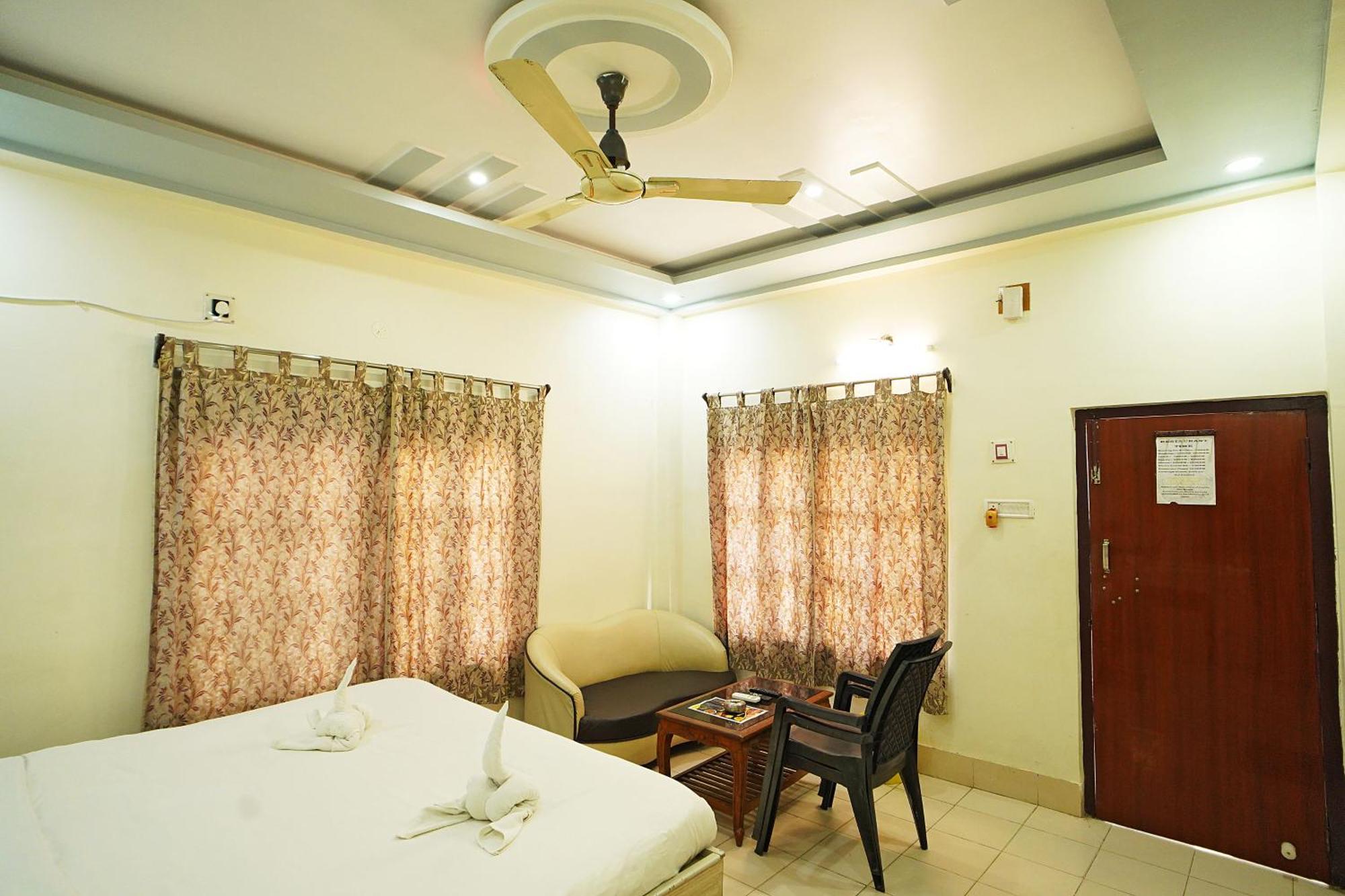 Santiniketan Hotel And Resort !! On Beach Family Resort !! ماندارموني المظهر الخارجي الصورة