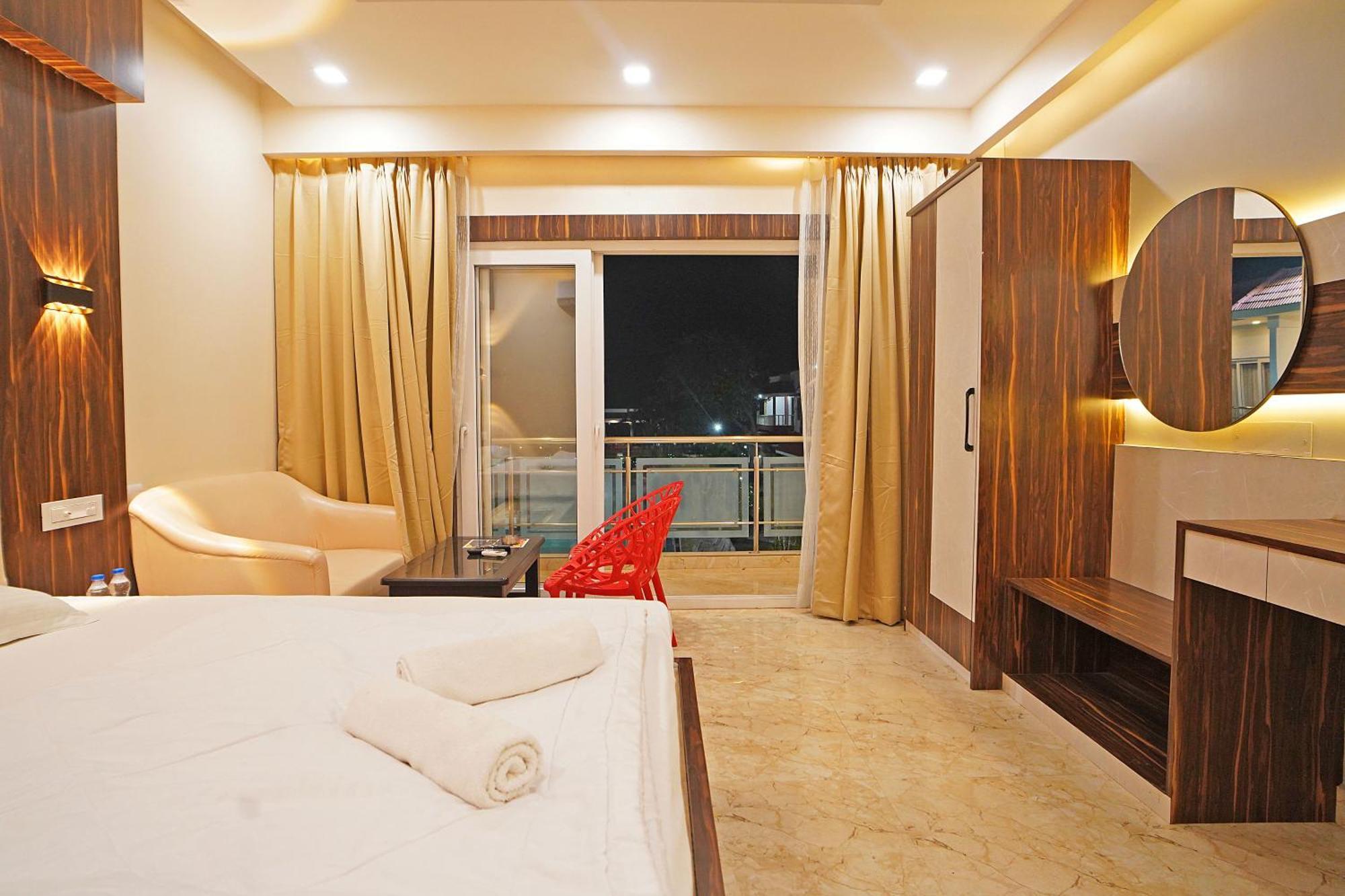 Santiniketan Hotel And Resort !! On Beach Family Resort !! ماندارموني المظهر الخارجي الصورة