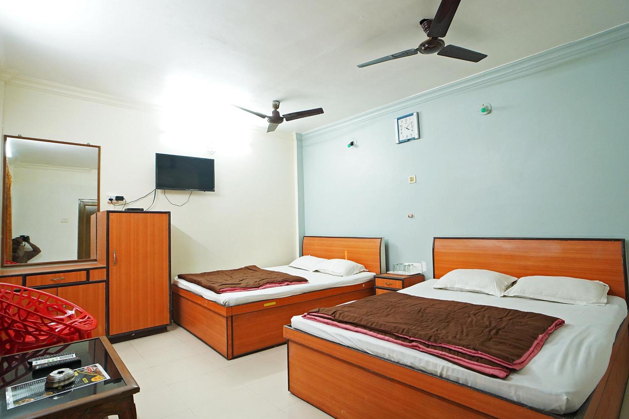 Santiniketan Hotel And Resort !! On Beach Family Resort !! ماندارموني المظهر الخارجي الصورة