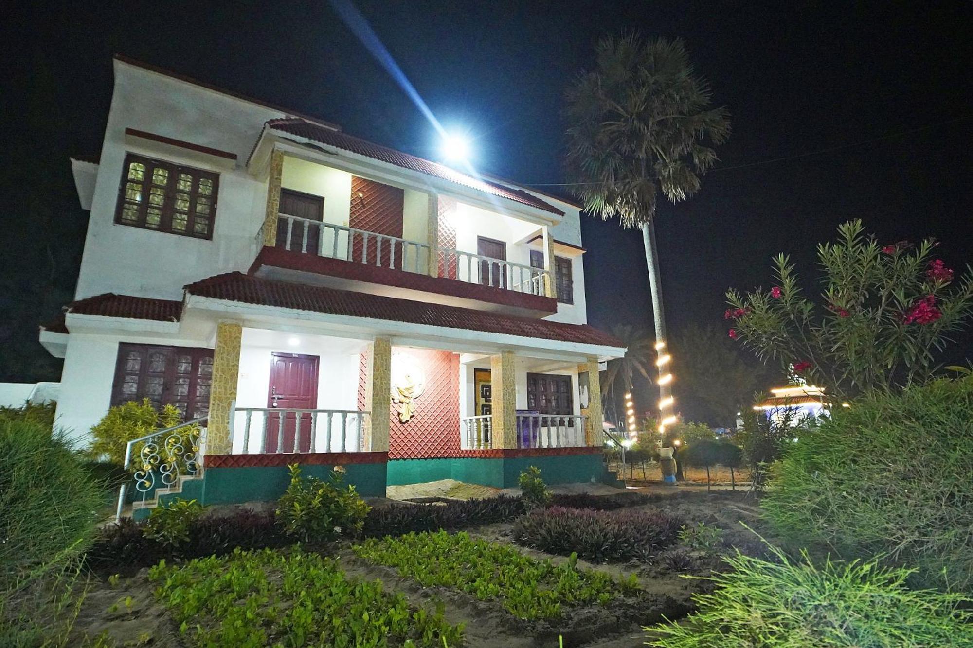 Santiniketan Hotel And Resort !! On Beach Family Resort !! ماندارموني المظهر الخارجي الصورة