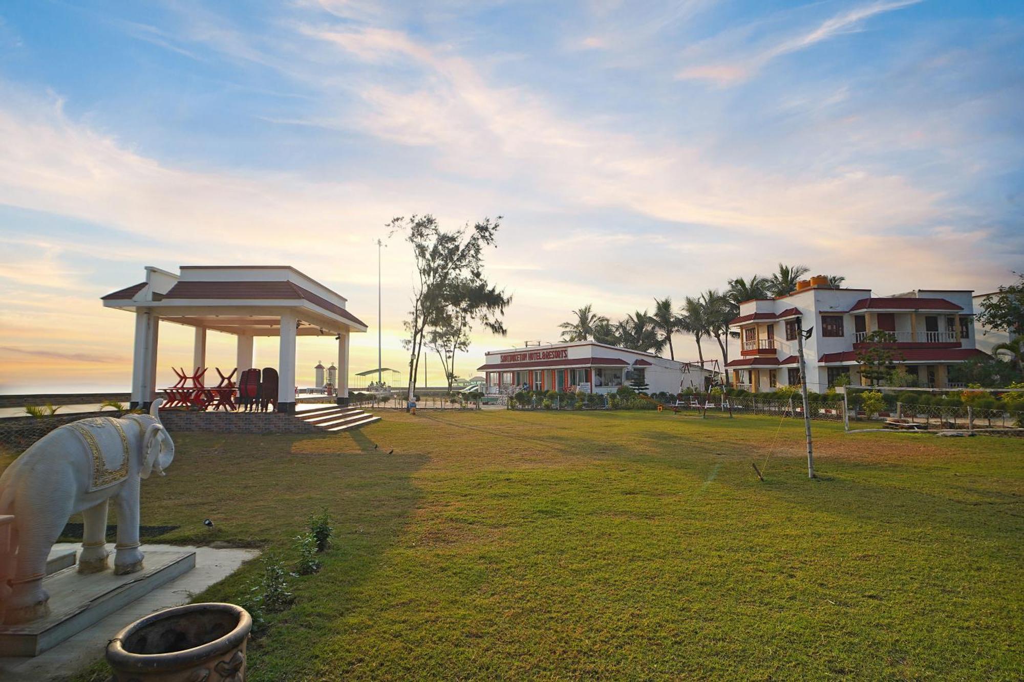 Santiniketan Hotel And Resort !! On Beach Family Resort !! ماندارموني المظهر الخارجي الصورة
