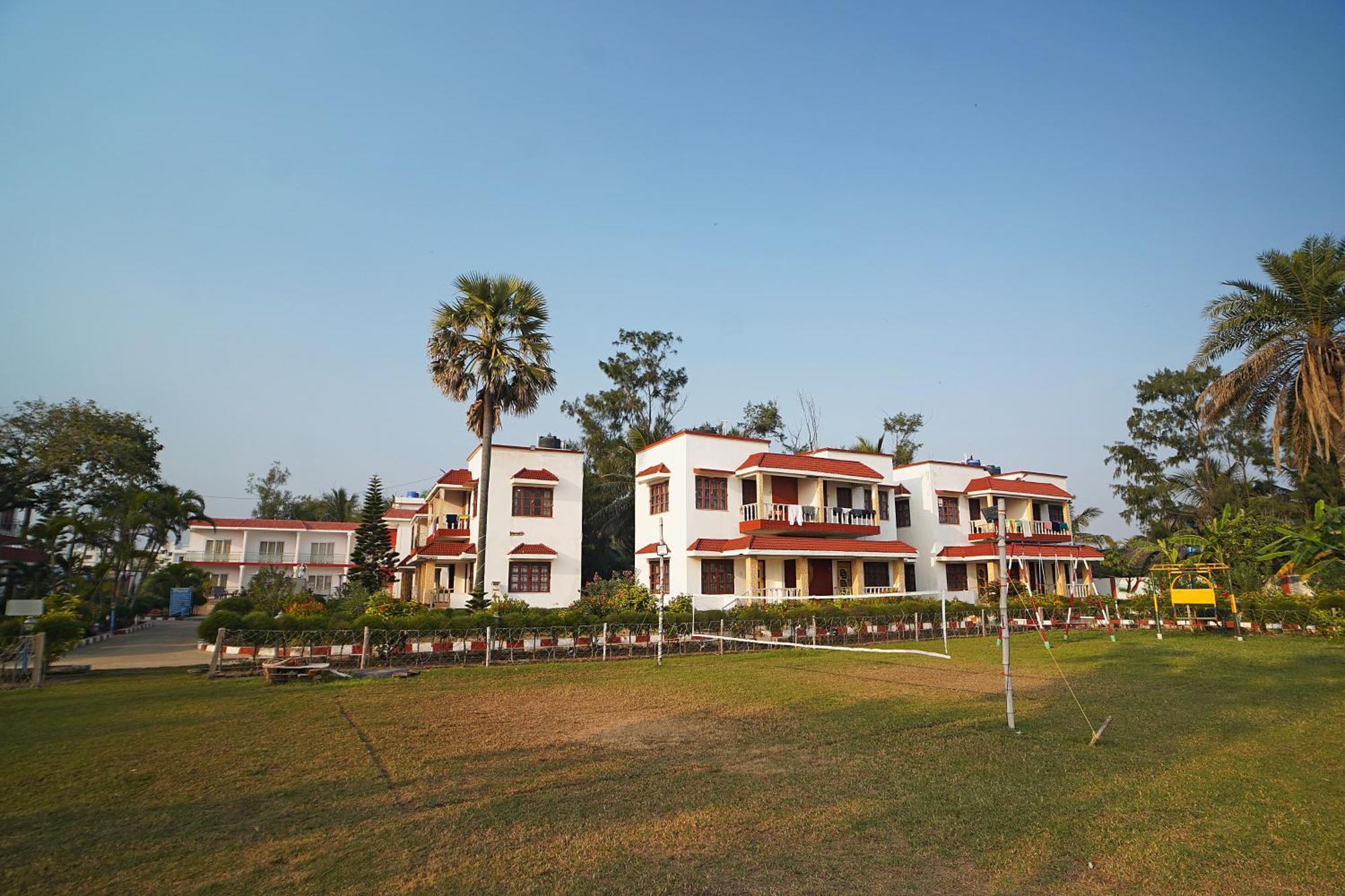 Santiniketan Hotel And Resort !! On Beach Family Resort !! ماندارموني المظهر الخارجي الصورة