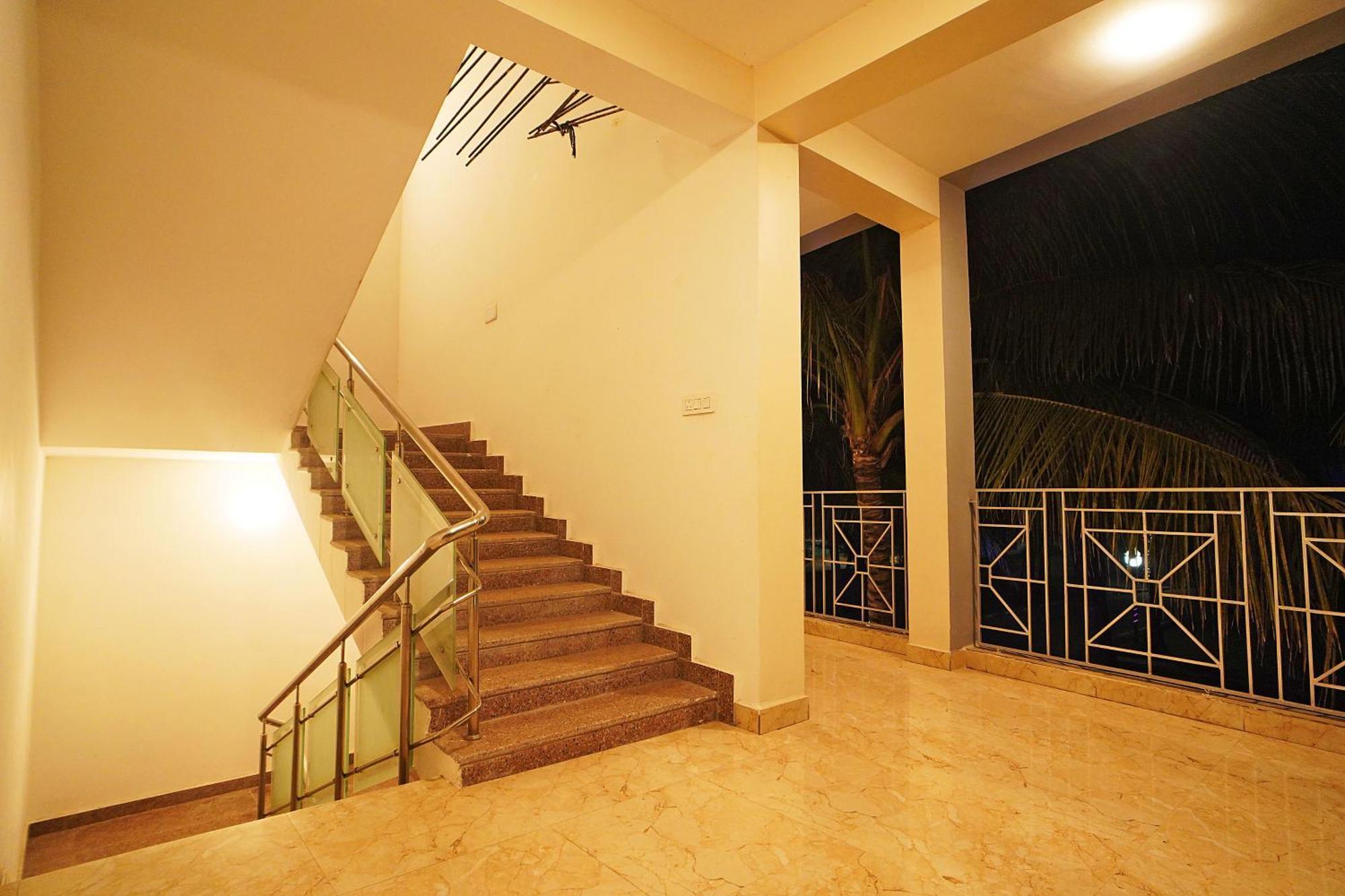 Santiniketan Hotel And Resort !! On Beach Family Resort !! ماندارموني المظهر الخارجي الصورة