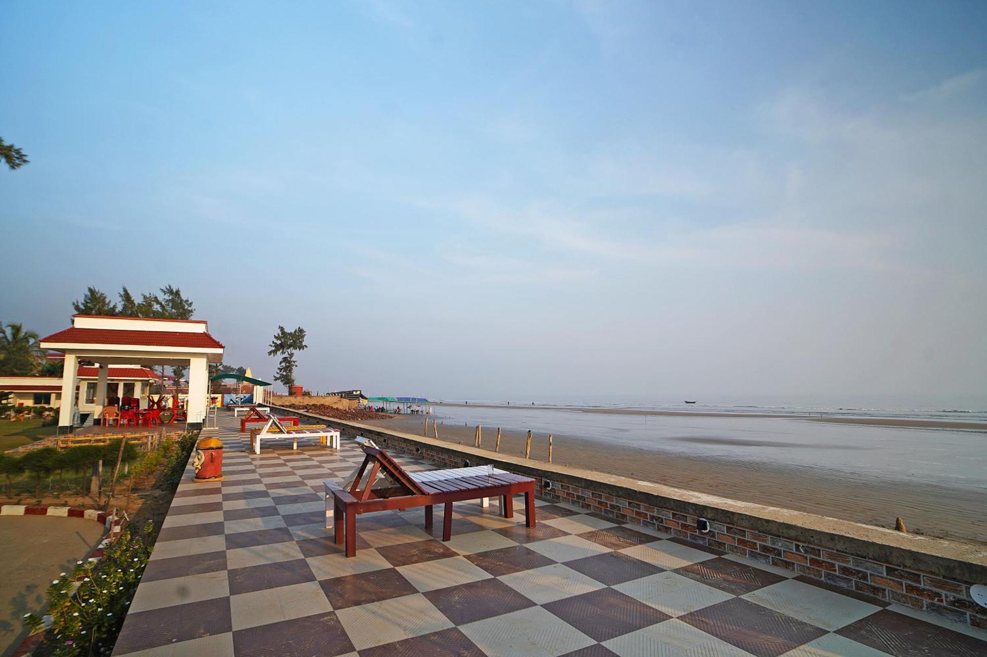 Santiniketan Hotel And Resort !! On Beach Family Resort !! ماندارموني المظهر الخارجي الصورة