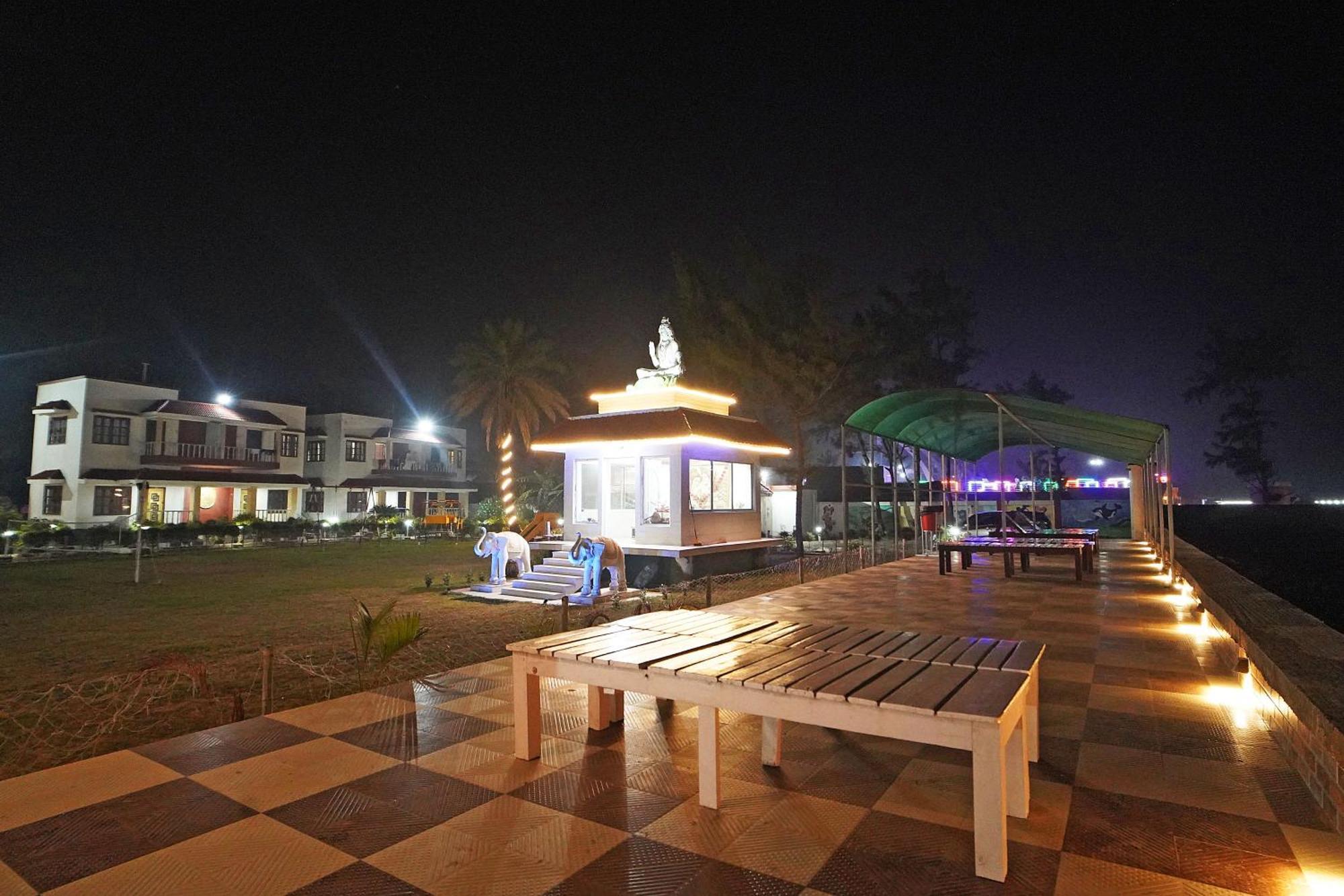 Santiniketan Hotel And Resort !! On Beach Family Resort !! ماندارموني المظهر الخارجي الصورة